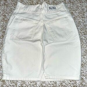 PARIS BLUES Vintage White Denim Skirt - Size 9